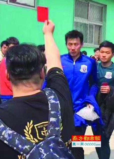 长得童颜般身材的女友