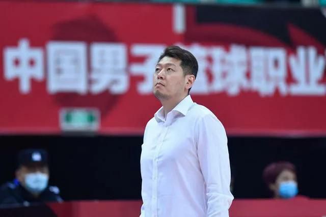 王多鱼打扑克全程视频