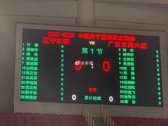一碰手就湿的她